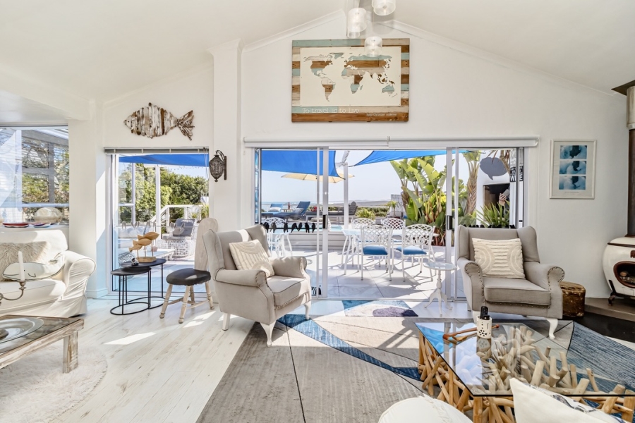 4 Bedroom Property for Sale in Grotto Bay Western Cape